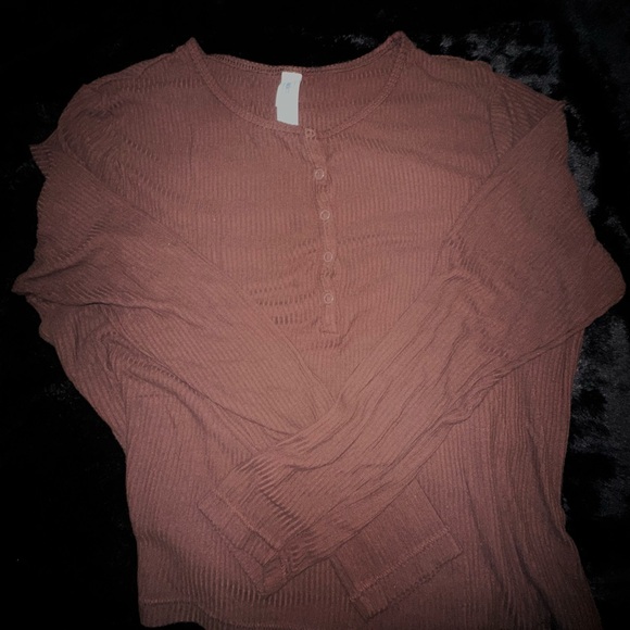 Auden Chocolate Ribbed Knit Top - Picture 3 of 4